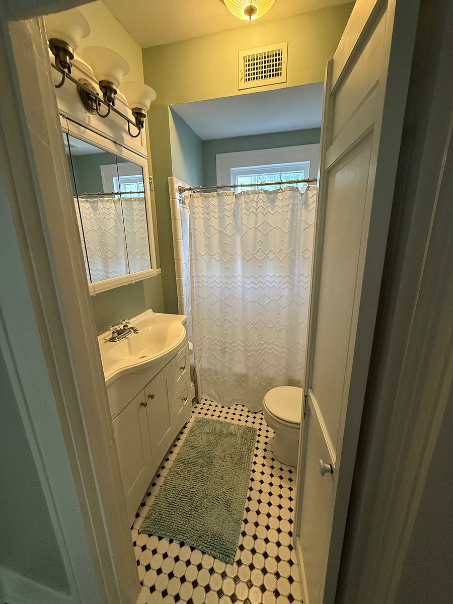 Furnished Finder property 922757_1 photo 3