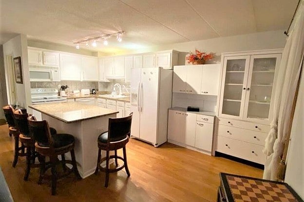 Furnished Finder property 922849_1 photo 9
