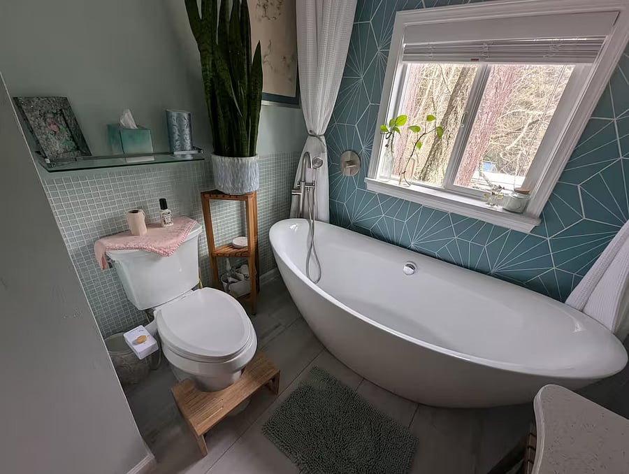 Deep, full length soaking tub and bidet