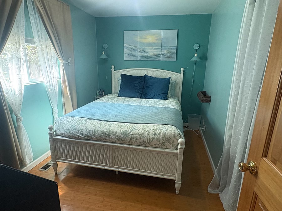 Garden view bedroom, closet & dresser