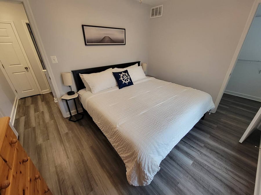 King sized bed in master bedroom