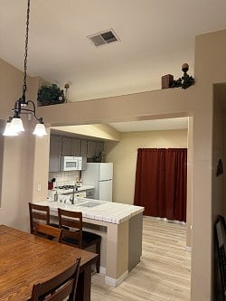 Furnished Finder property 922998_1 photo 9