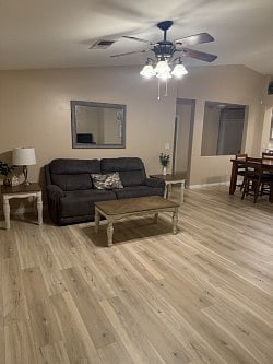 Furnished Finder property 922998_1 photo 12