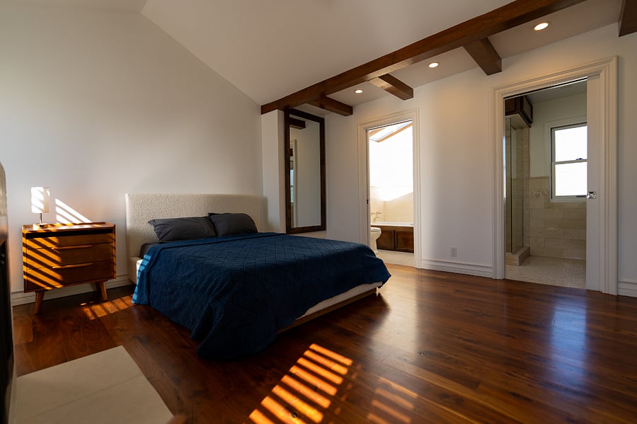 Primary suite