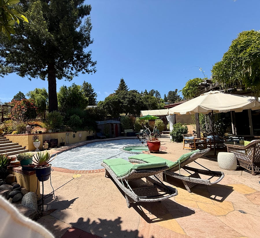 Pool and hot tub in summer