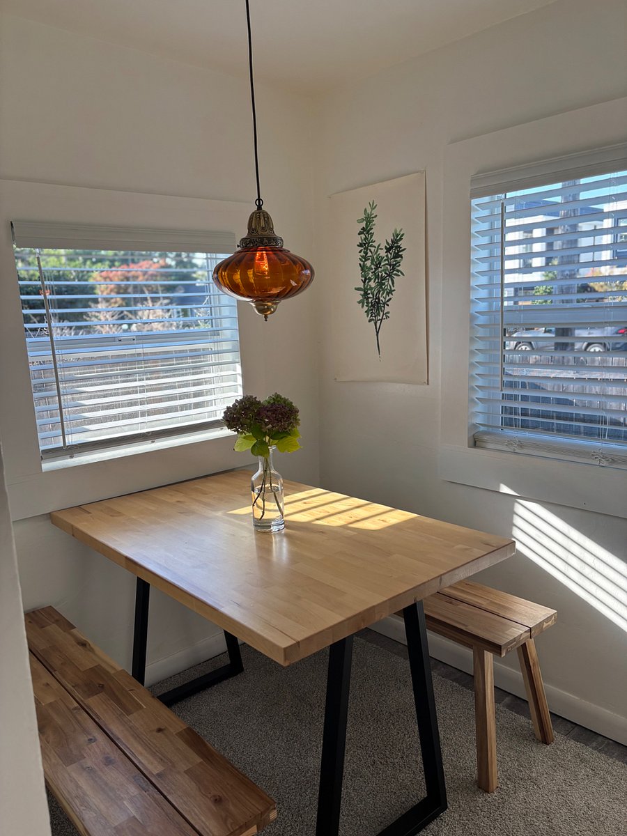 Breakfast nook