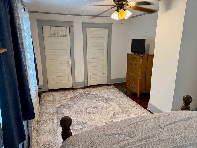 Upstairs bedroom 1