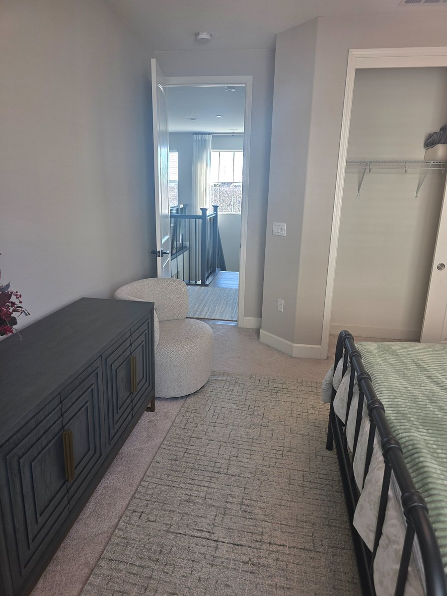 Lovely bedroom across from the loft.