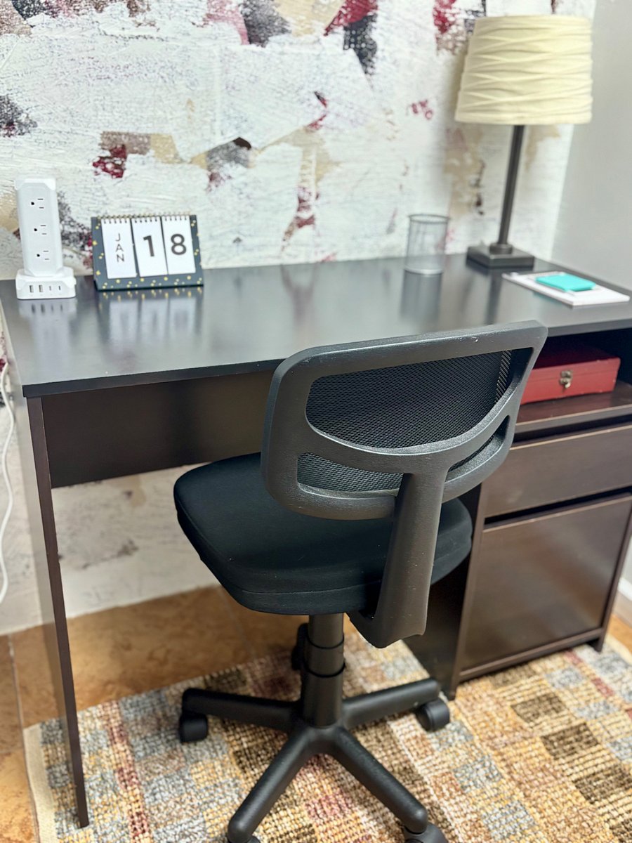 Dedicated workspace with 1 gig fiber optic internet for working professionals