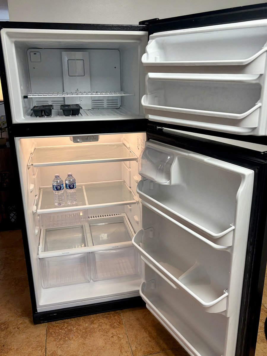 Full kitchen stocked with everything you need. Microwave, Toaster, Blender, Mr Coffee, Pots/Pans, Dishes, Coffee cups, Glasses, Food storage containers, Silverware, Utensils, etc.