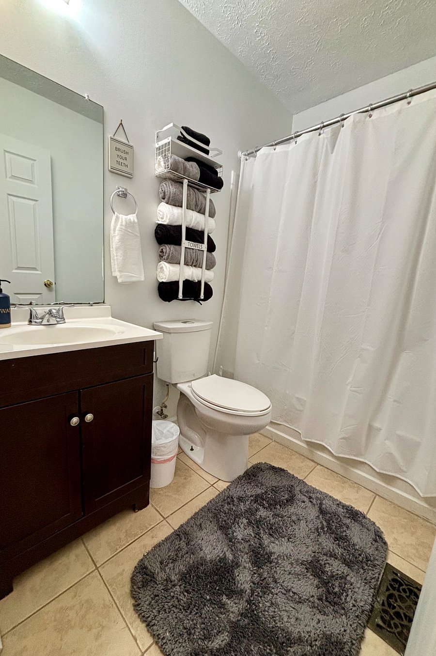 Bathroom 2 - Full bath