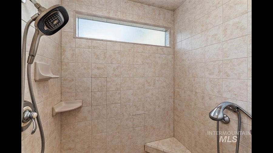 Furnished Finder property 923501_1 photo 6