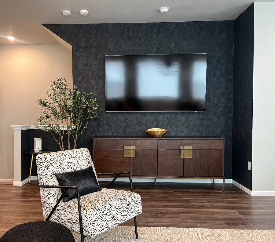 75" Smart TV