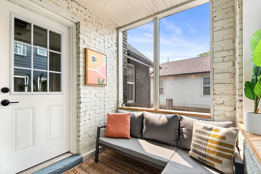 With a Smart TV, ceiling fan, and portable heater for winter, this is the perfect place to relax and enjoy a nice cup of coffee or your favorite cocktail!