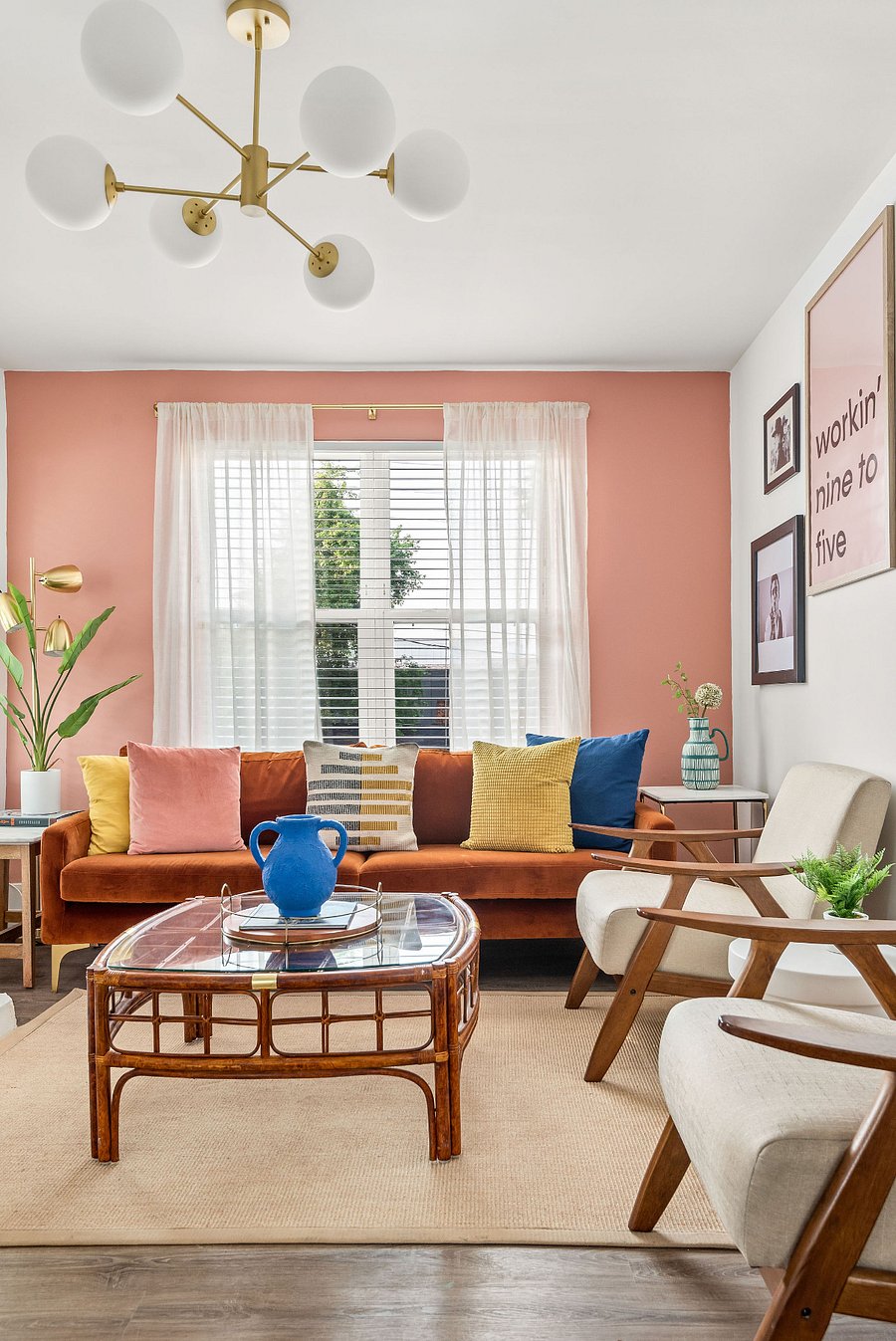 The living room is a great place to relax and unwind from your trip before setting off to see the city!