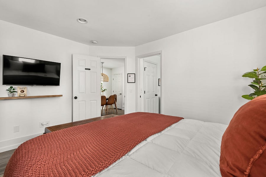 Want to sleep in late? Not a problem in "The Willie," floor to ceiling blackout curtains will keep this bedroom as dark as you'd like!