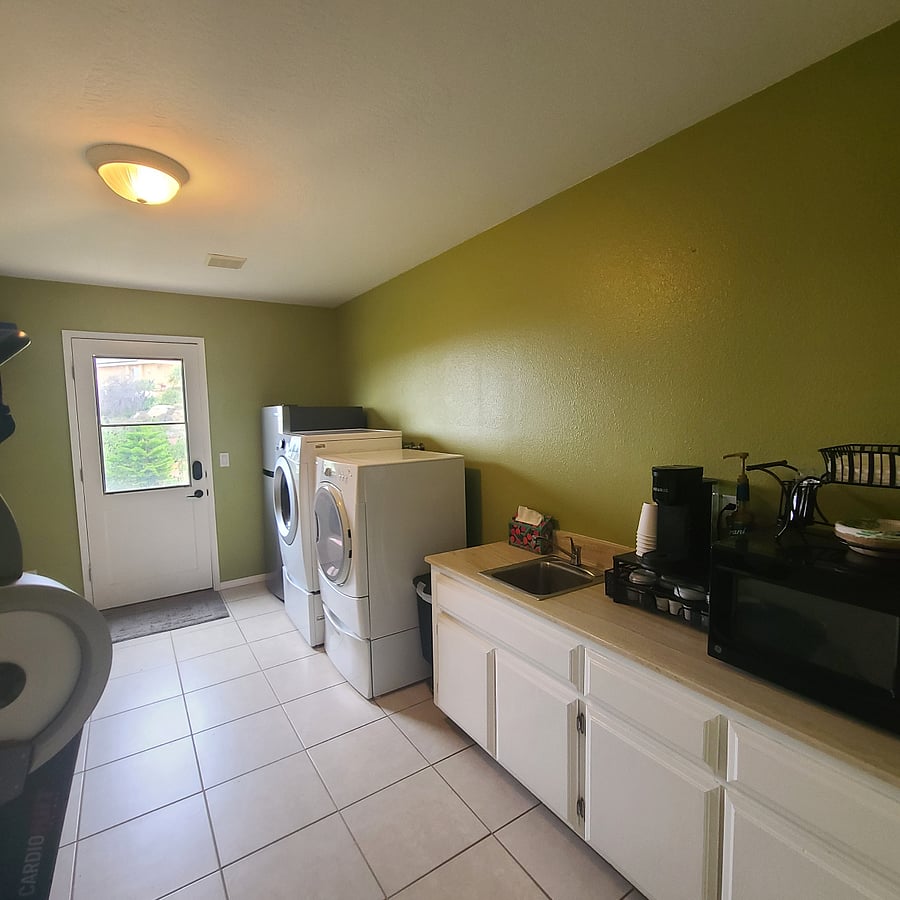 Furnished Finder property 923604_1 photo 12