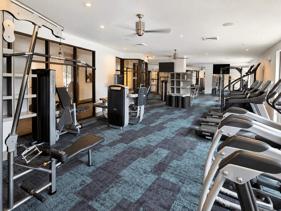 24/7 Fitness Center