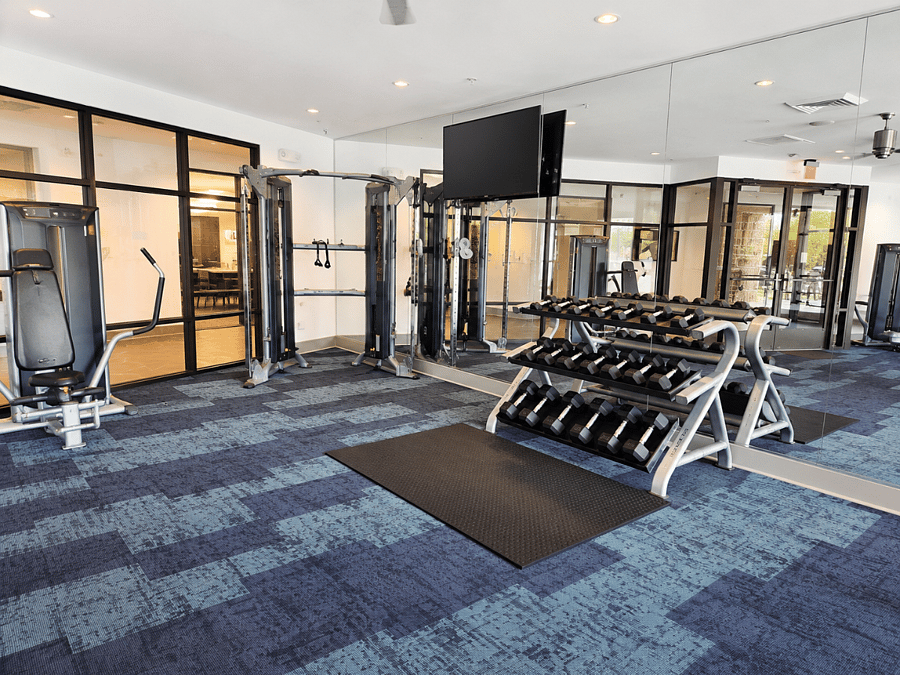 24/7 Fitness Center