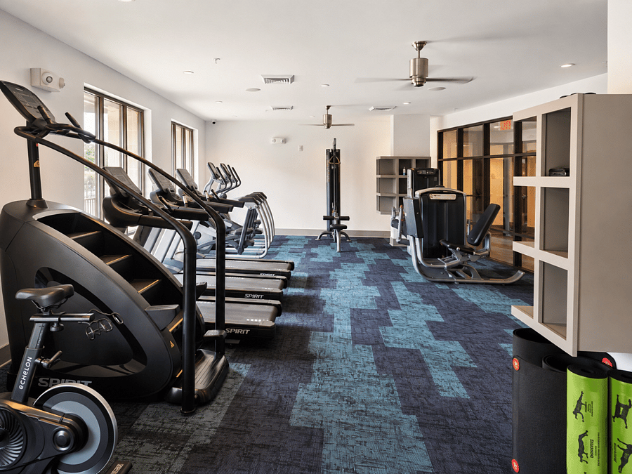 24/7 Fitness Center