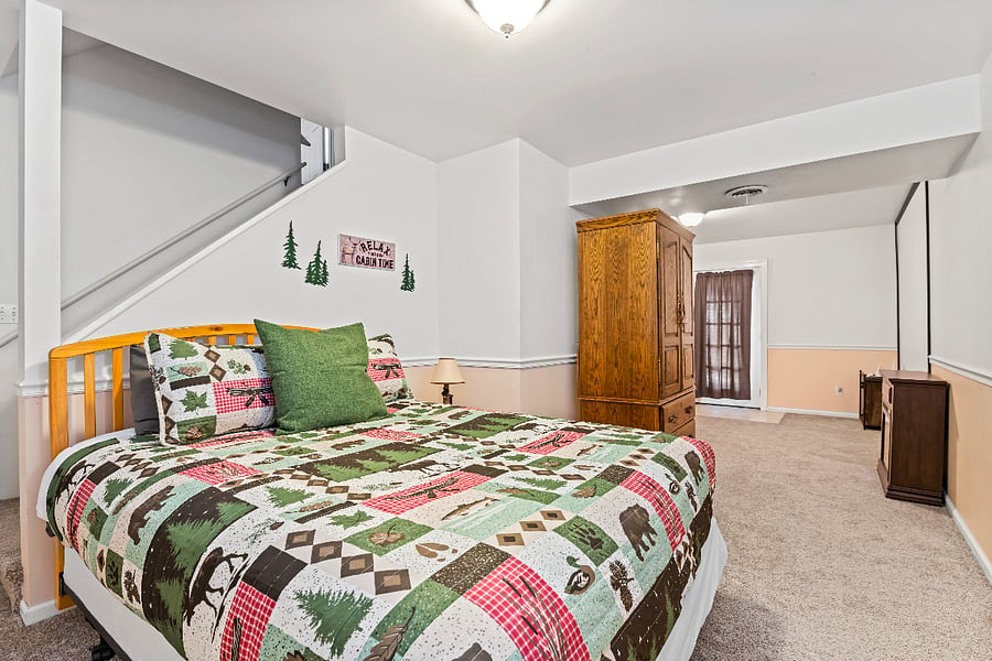 Queen bed