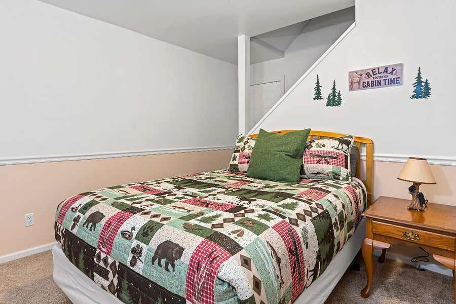 Queen bed