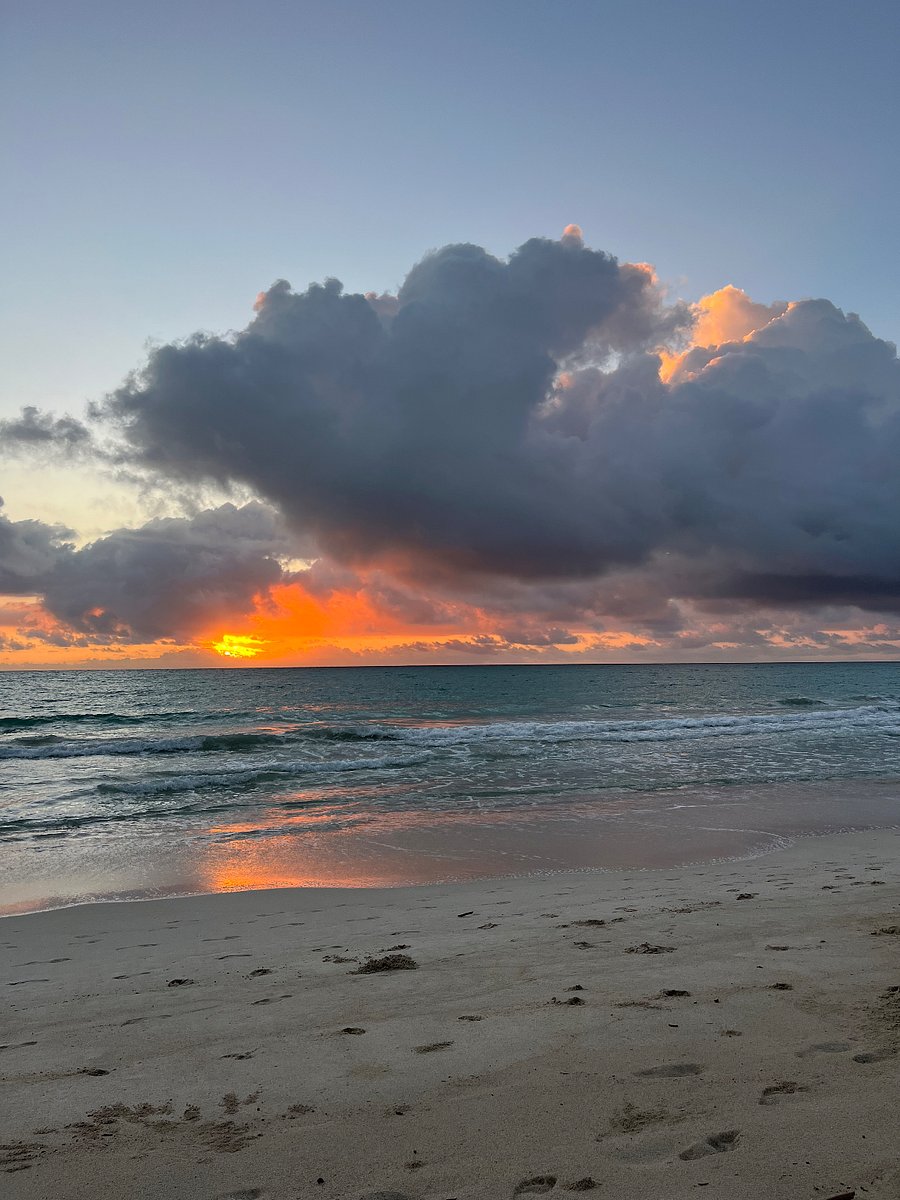 looking east from kailua beach park