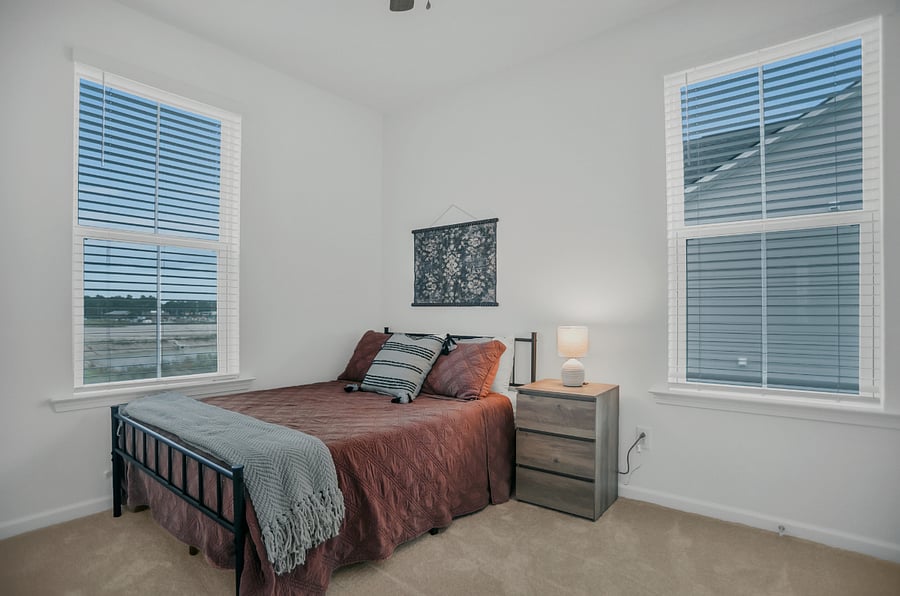 Full Bedroom