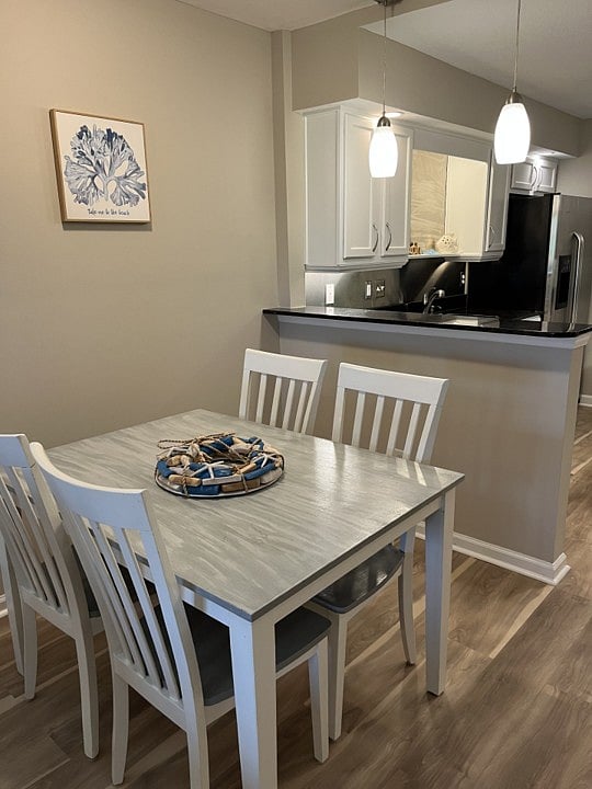 Kitchen table