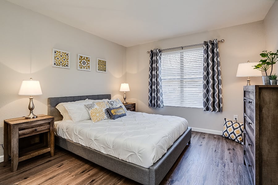 2nd bedroom