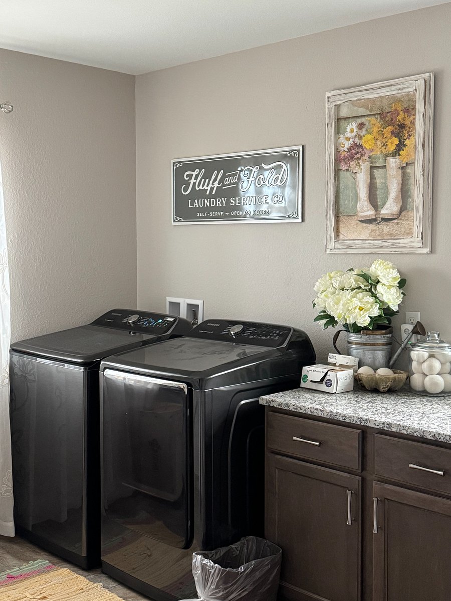 Laundry Room, 2nd floor
