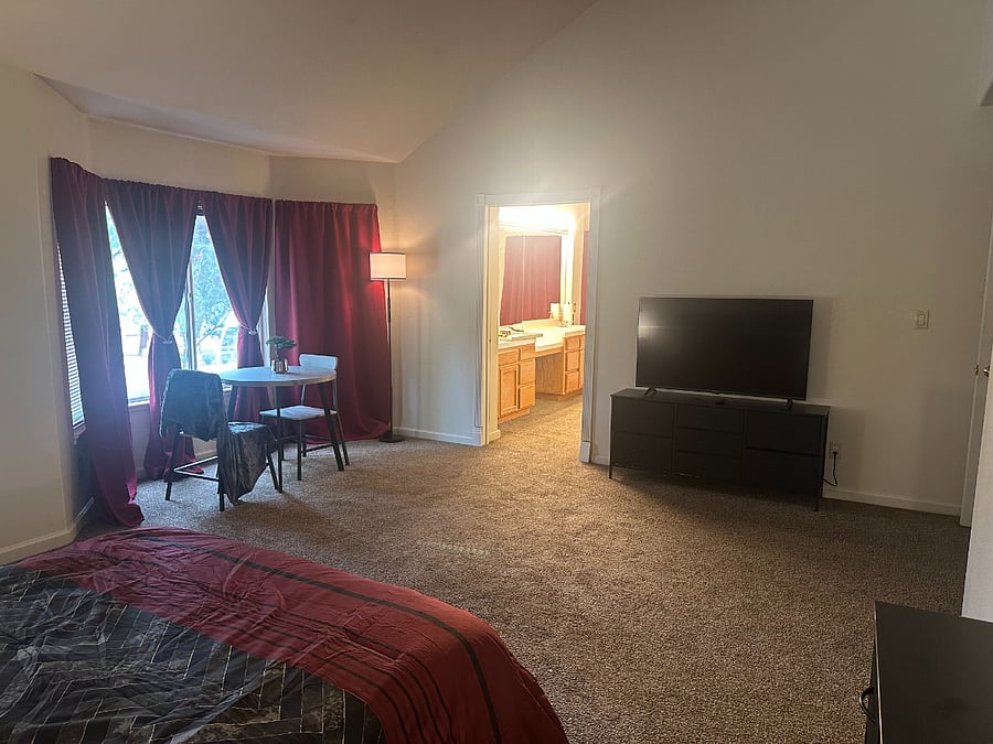 Furnished Finder property 923988_1 photo 12