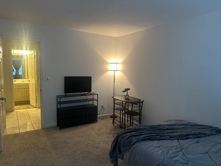 Furnished Finder property 923988_2 photo 8