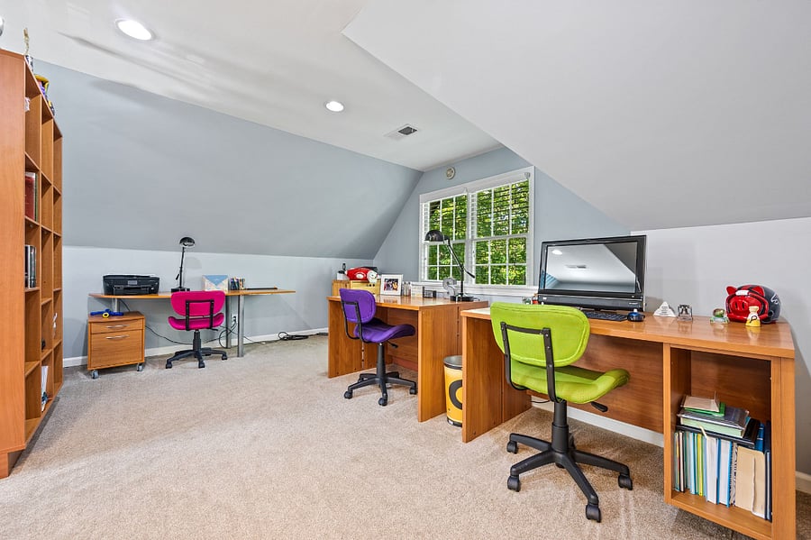 2nd floor Bonus room/ Office 
