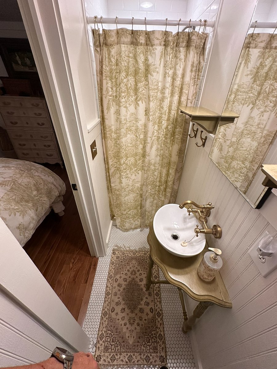 Master Bath / Shower