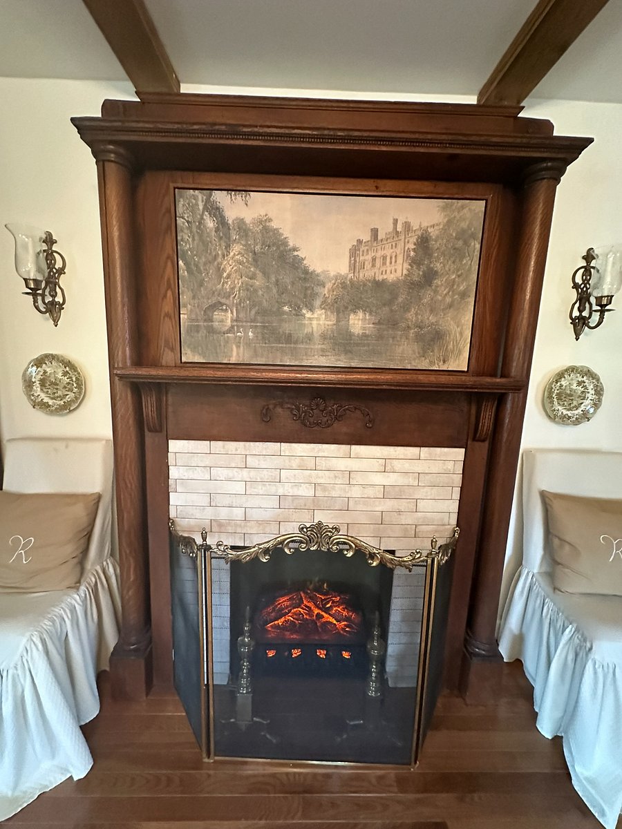 Fireplace/TV (behind print)