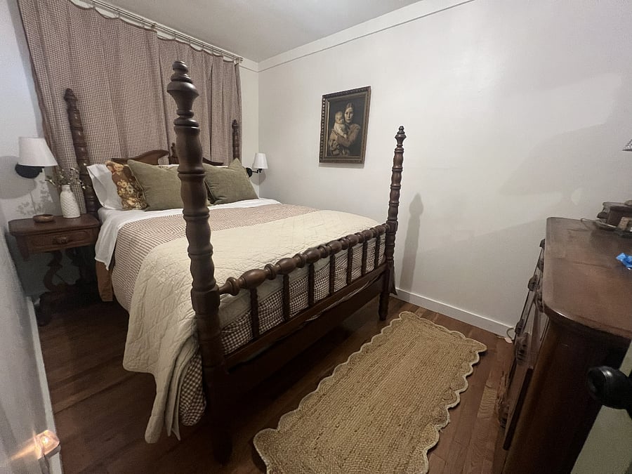 Bedroom 2 / Full