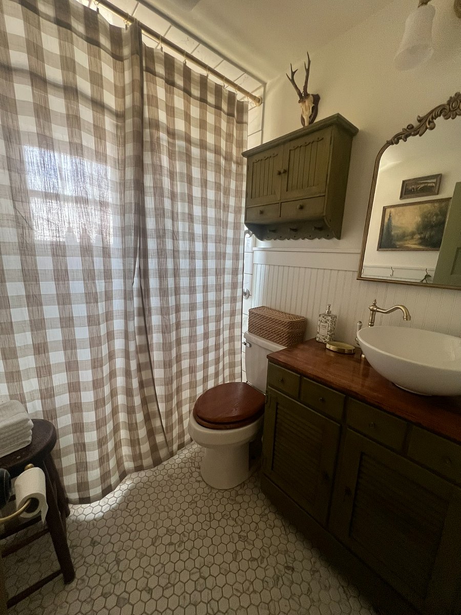Hall Bath and Shower