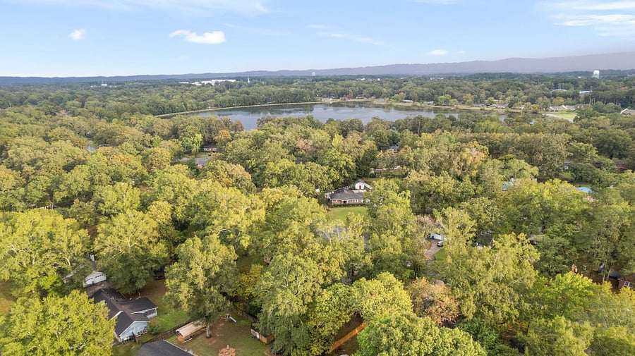 Lake Conasauga is an easy walk from The Cottage on Elliott, and features a 1+ mile paved trail around the lake. The perfect way to start or end your day!