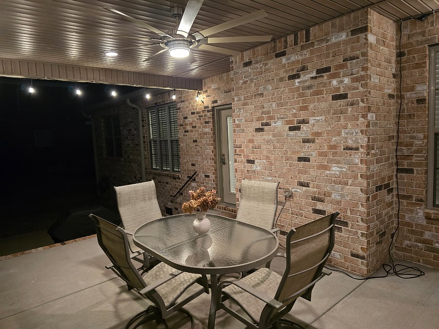 You will love the quiet evenings evenings, with the patio lights on having dinner, play cards, or relax and read in the zero gravity reclining chairs. (we store them in the garage)
