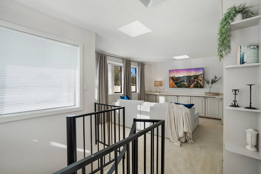 second large living space- lounge style sofa and TV- perfect for movies!