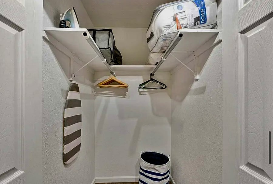 Walk-in closet