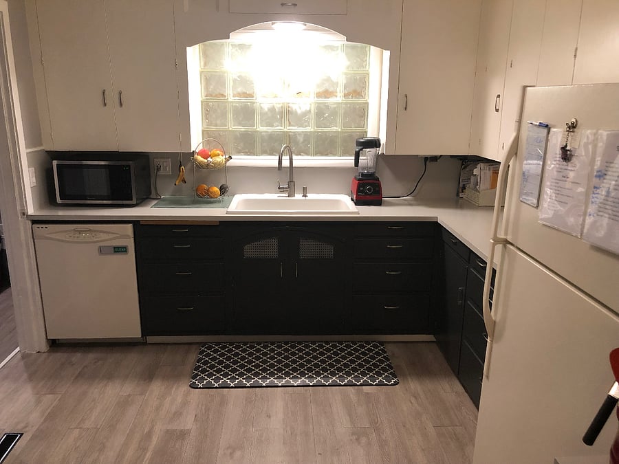 Kitchen has updated appliances, not currently pictured in this photo.