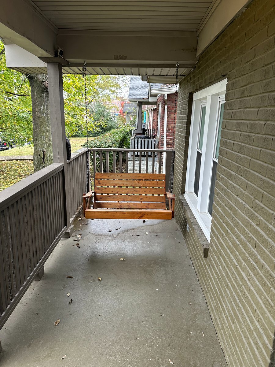 Front porch With swing