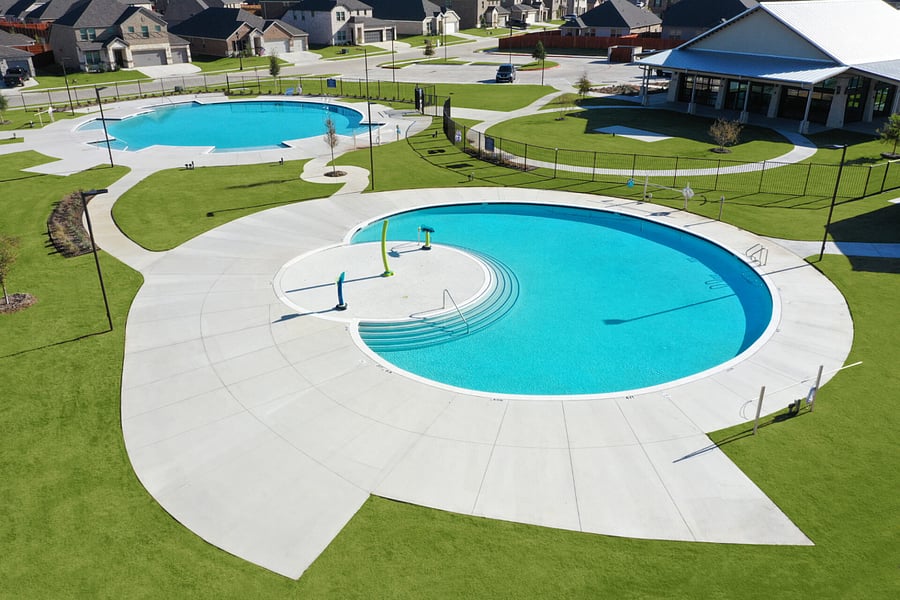 resort-style amenities