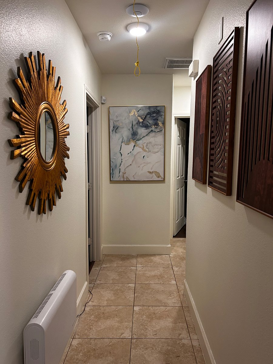 Hallway to Bedroom 2, Bedroom 3 and Bathroom