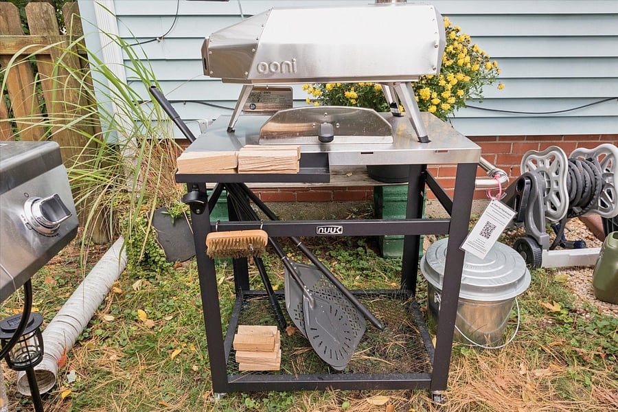 Flavor meets fireour South Bend backyard pizza station is stocked with peels, turning tools, wood, and charcoal. Alfresco cooking made easy for cozy, family-friendly nights near Notre Dame.