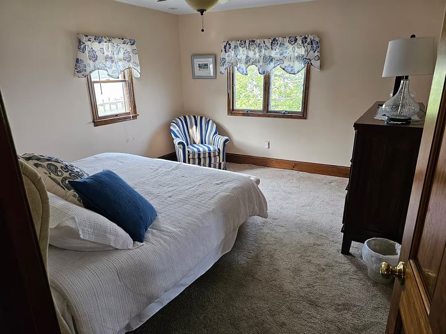 Large bedroom view of Bay 