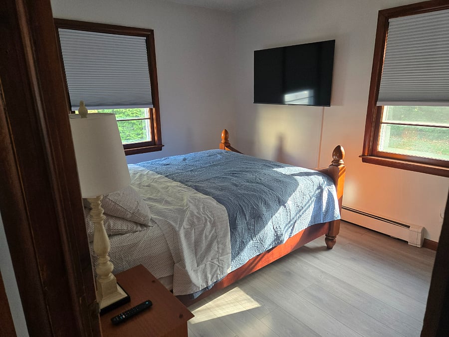 queen guest bedroom