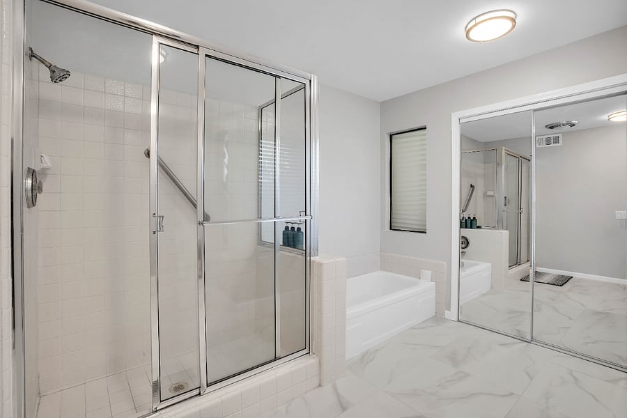 En-Suite Bathroom
